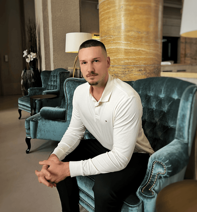 Nedim Dzindo - SEO Coach und Gründer von Simple Smart SEO